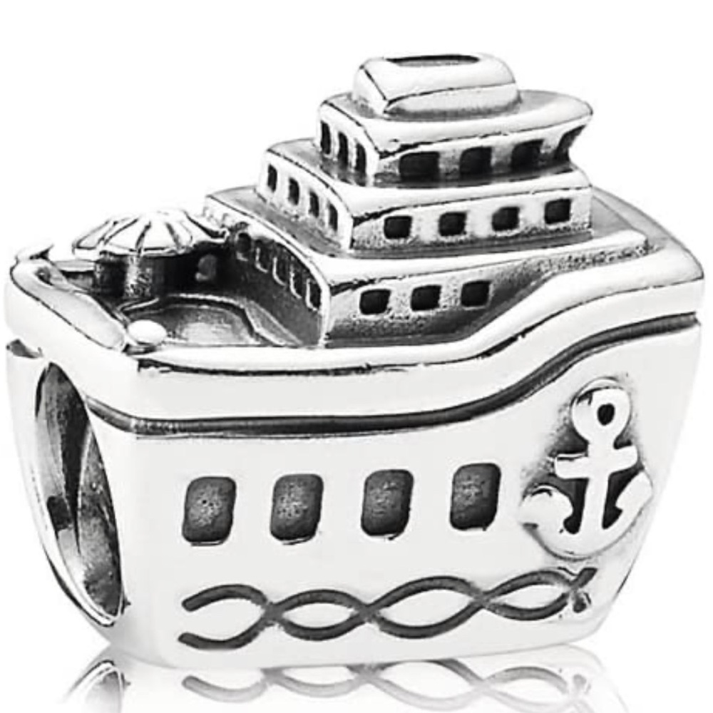 Authentic Pandora cruise ship charm